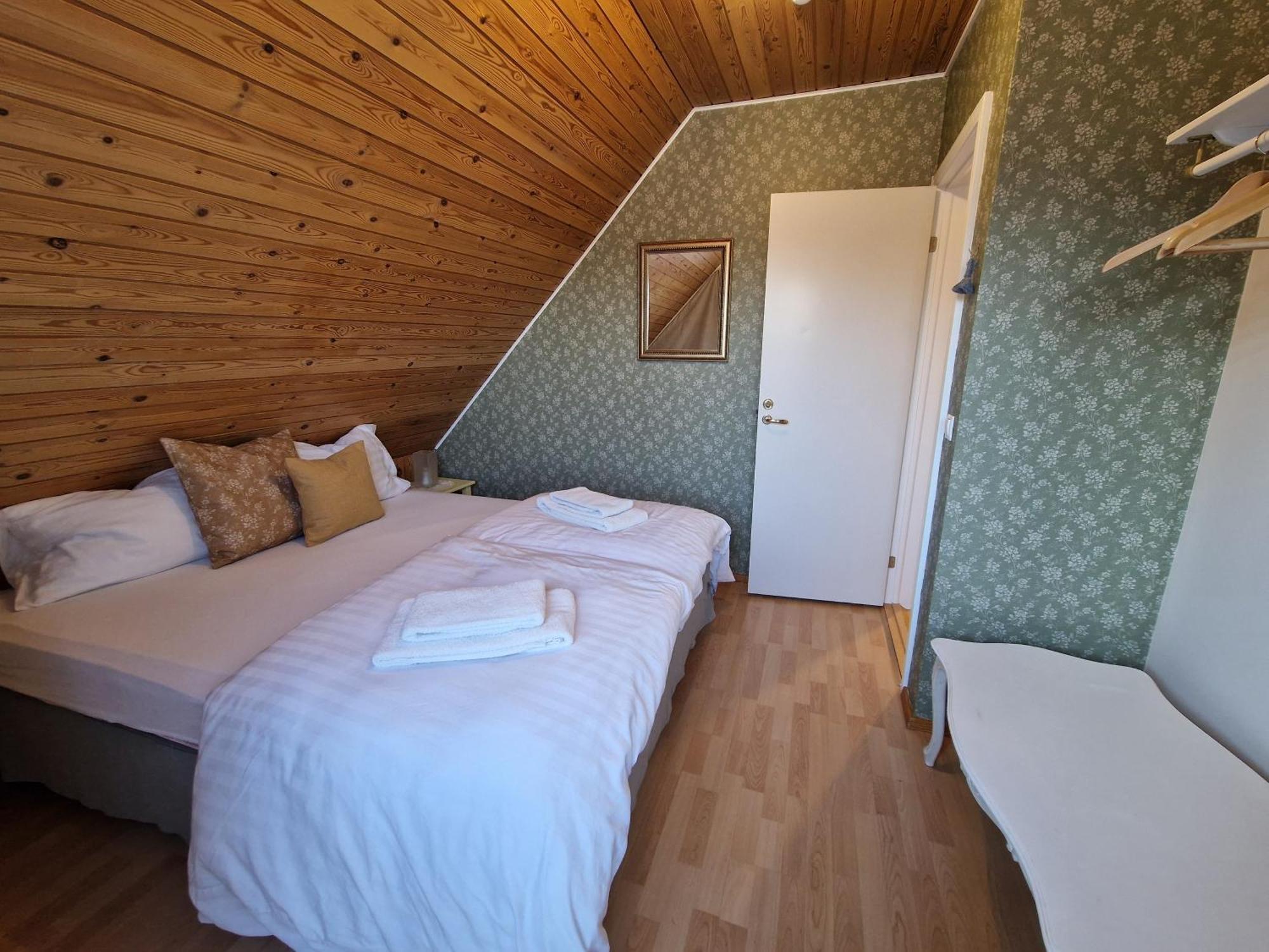 Milli Vina Guesthouse บอร์กาเนส ห้อง รูปภาพ